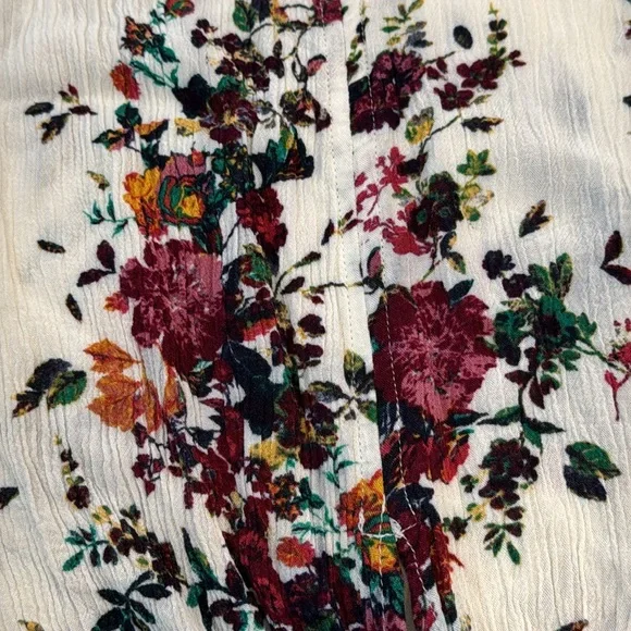 LUQ Rhee Tie Front Top Blouse V Neck Floral Off White Green Pink Women's Size S - Picture 2 of 10